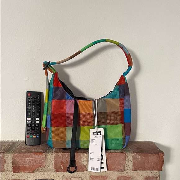 BAGGU Madras Mini Nylon Shoulder Bag - Picture 3 of 5